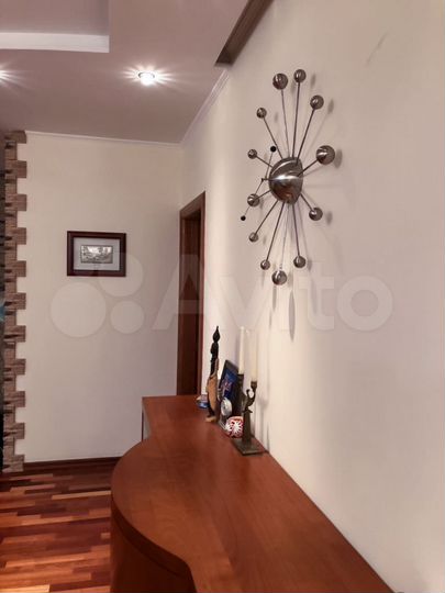 4-к. апартаменты, 138 м², 3/5 эт.
