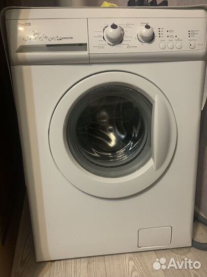 Стиральная машина zanussi