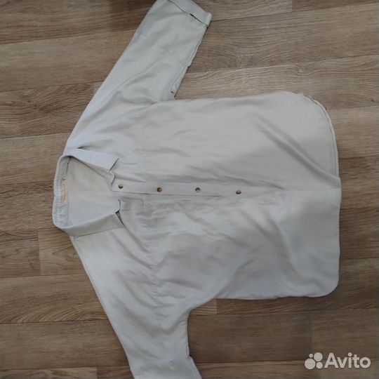 Отдам бесплатно женские вещи 50р