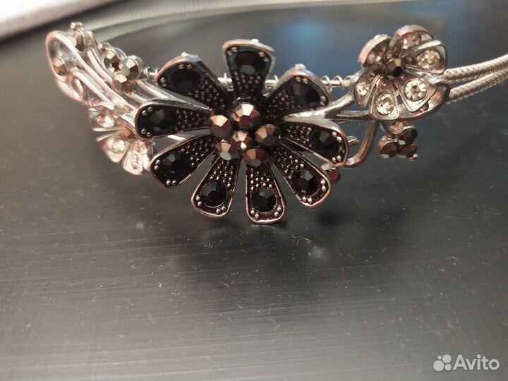 Красивый новый ободок - металл, украшение