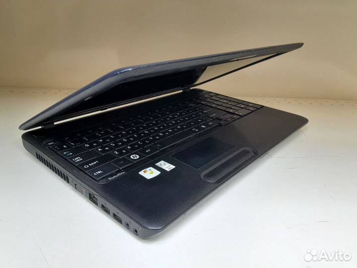 Ноутбук Toshiba / Core I5/4Gb/Intel HD/до 8Gb+SSD