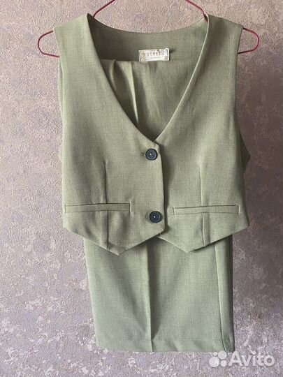 Брючный костюм женский