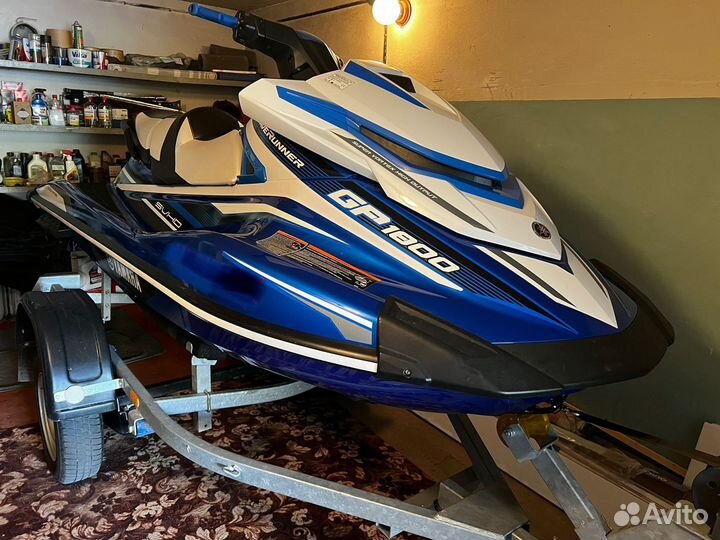 Yamaha GP-1800
