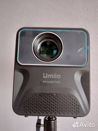 Проектор umiio