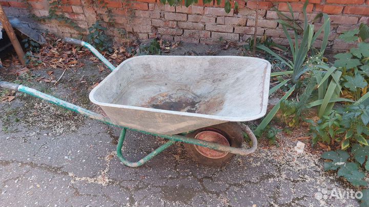 Тачка строительная бу