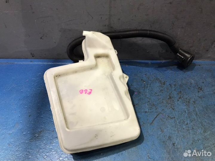 Бачок омывателя Bmw 5 E60