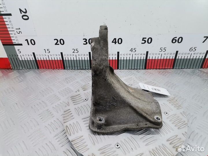 Кронштейн двигателя seat Ibiza 2 1999 1H0199354K