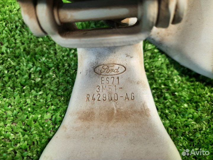 Петли крышки багажника Ford Focus 2 хэтчбек 1.6