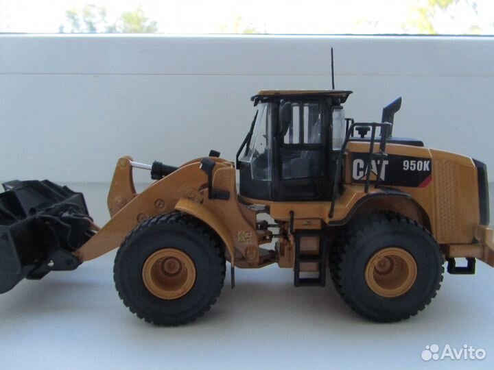 Погрузчик сат 950 К, масштаб 1/50