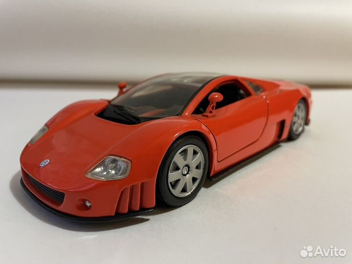 Коллекционная модель Volkswagen Nardo 1:24 MotorMa