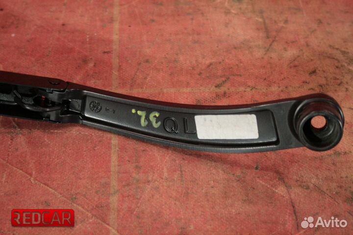 Поводок стеклоочистителя правый Kia Sportage 4 (16