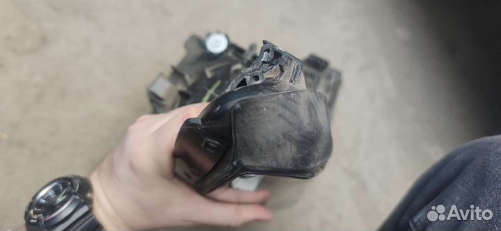 Фара правая KIA sportage 4