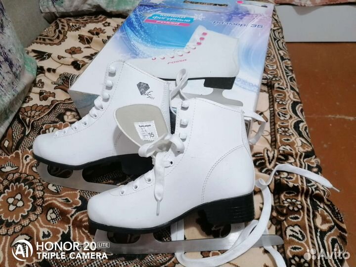 Продам коньки детские