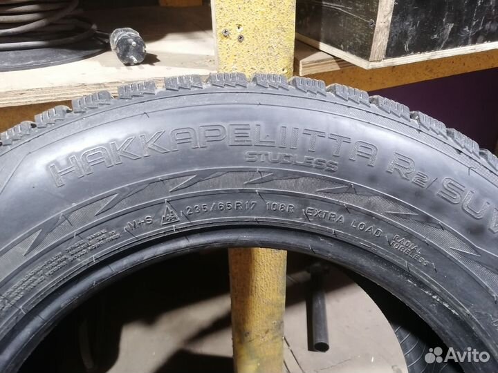 Nokian Tyres Hakkapeliitta R2 SUV 235/65 R17 108R