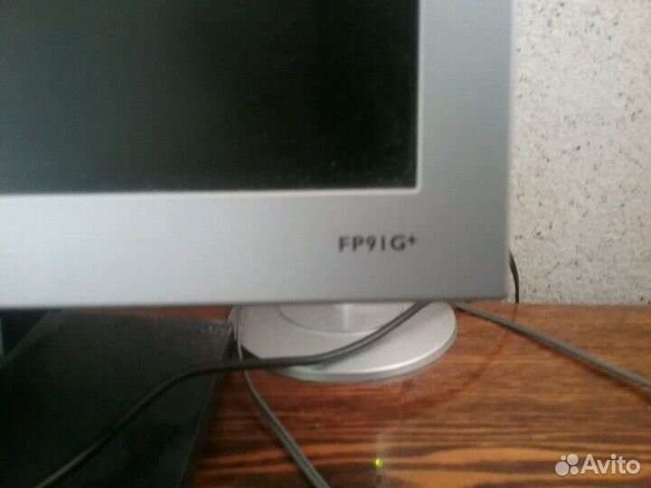 Монитор Benq FP91G+