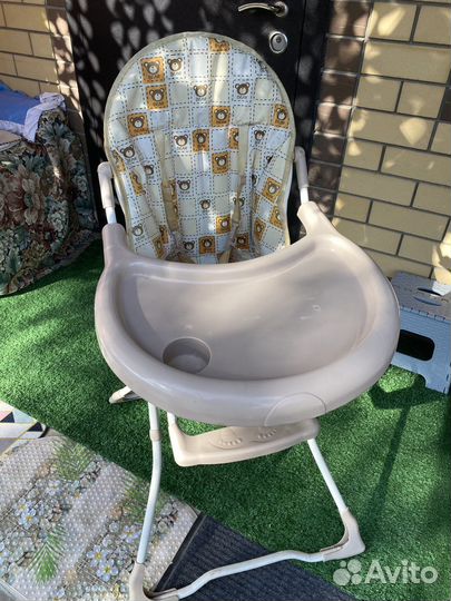 Детский стульчик для кормления