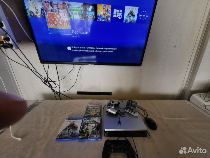 Sony playstation 4 PS4 slim 1tb