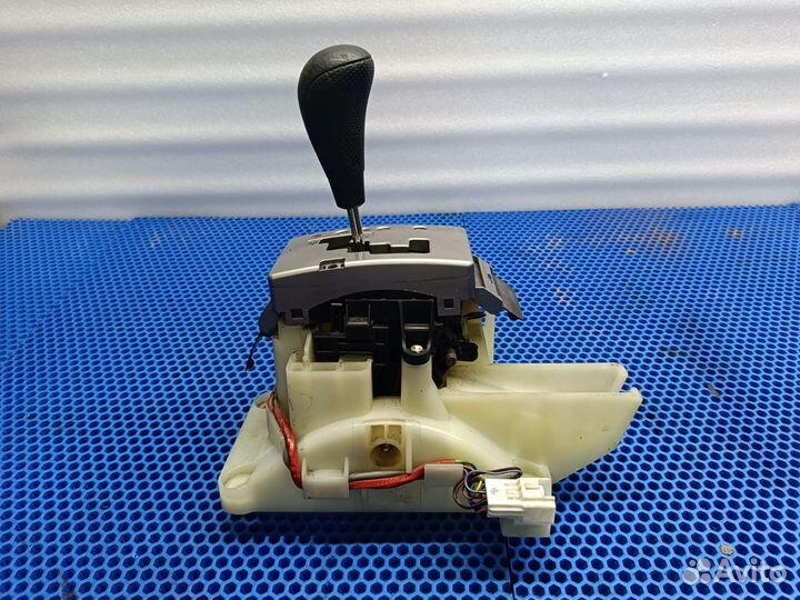 Селектор АКПП Mazda 3 bk