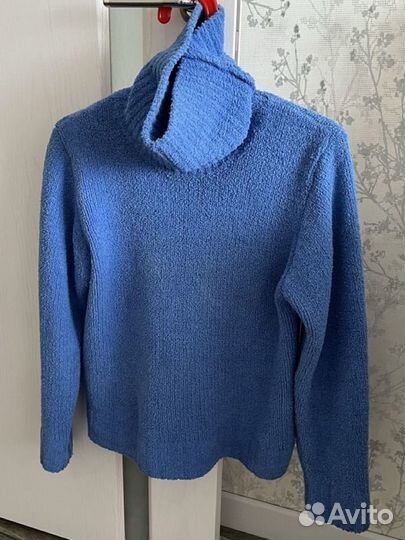 Свитер теплый очень красивый 44