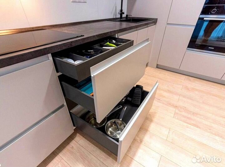 Кухня в стиле хай тек на заказ