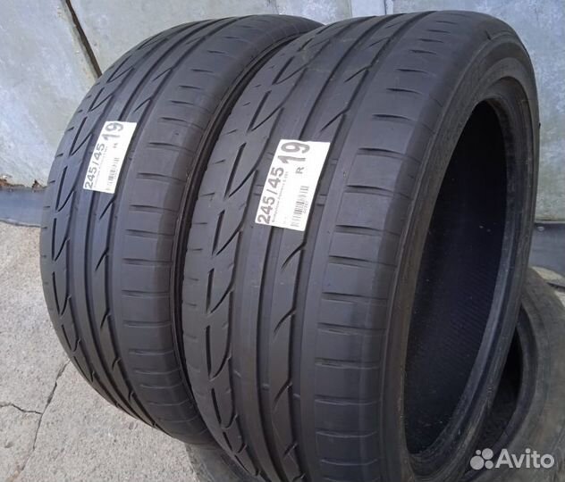 Bridgestone Potenza S001 245/45 R19 98Y