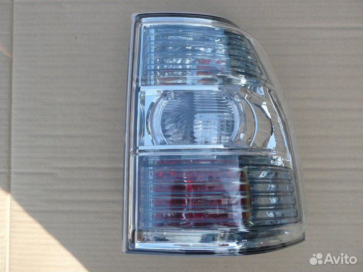 Фонарь задний правый задний правый Mitsubishi