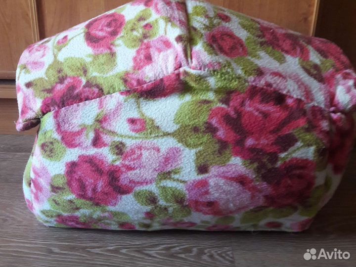 Дом теплый для маленькой собаки или кошки