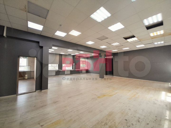 Офис с ремонтом и парковкой 100 кв.м
