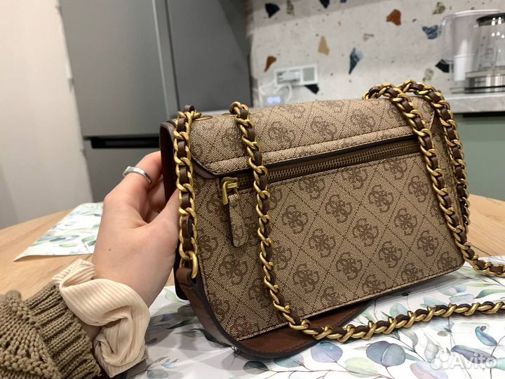 Сумка guess кроссбоди