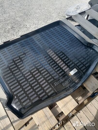 Коврик в багажник ford focus 3 х/б