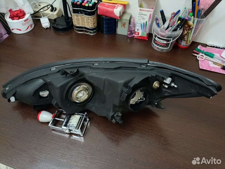 Фары на Toyota Camry 30. Левая и правая