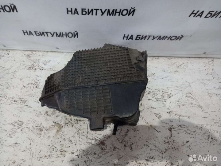 Корпус воздушного фильтра Renault Duster