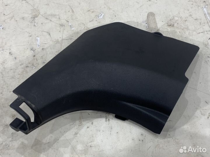 Обшивка передней стойки нижняя правая KIA K5 DL3