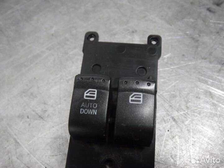 Блок управления стеклами передний левый Ssang Yong