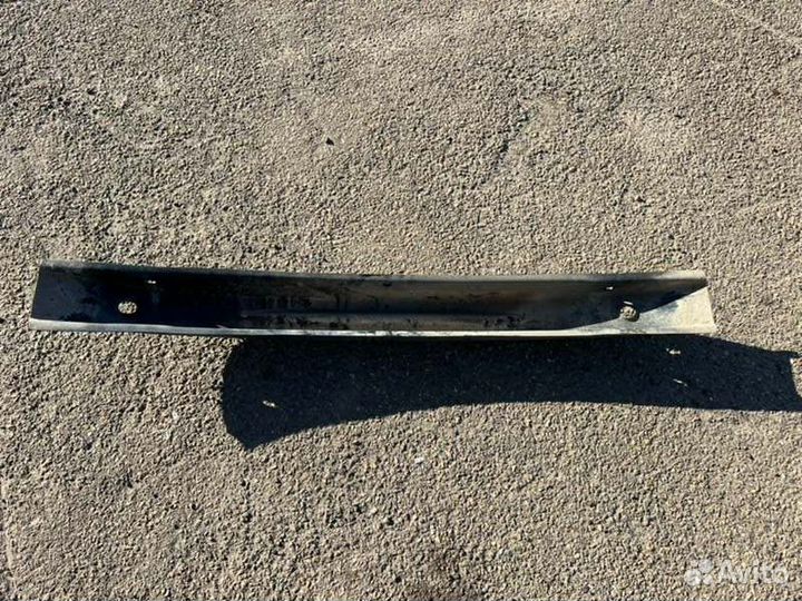 Усилитель бампера задний Volkswagen Passat B5+