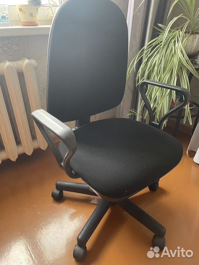 Компьютерный стул