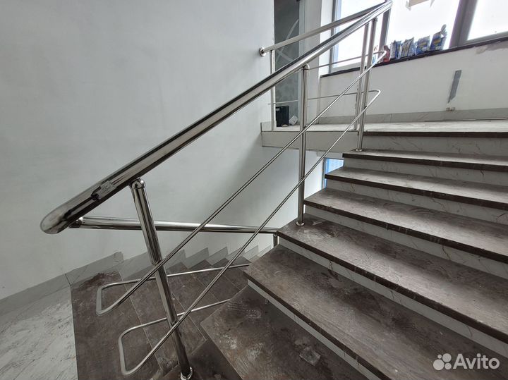 Перила в дом из нержавеющей стали