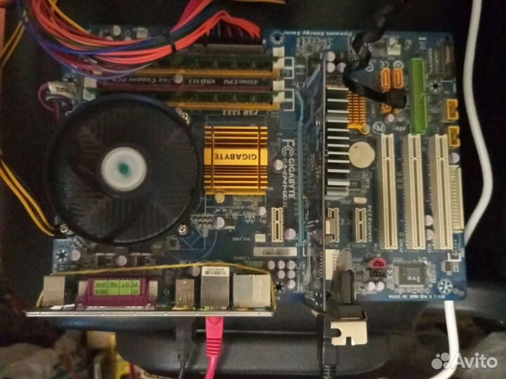EP41-UD3L + Xeon X5460 + GT610 1GB +4GB 800