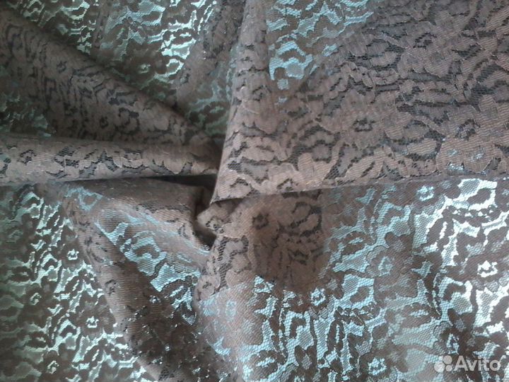 Отрез кружевного полотна