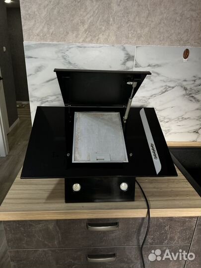 Продам вытяжку