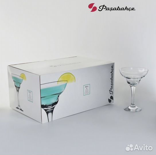 Бокалы для шампанского, стаканы