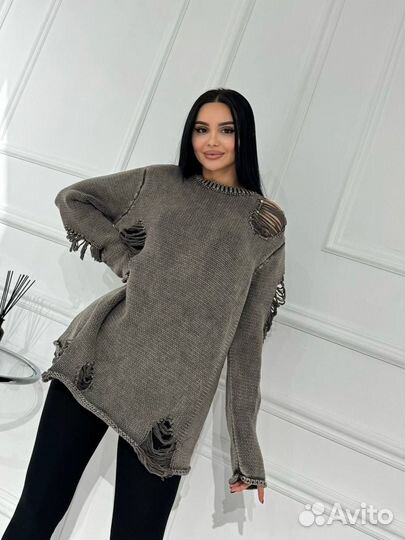 Крутой свитер balenciaga 2 цвета