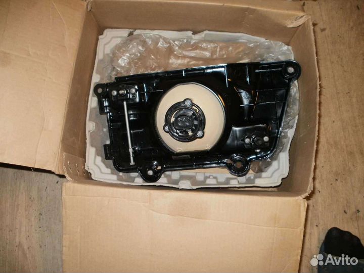 Hyundai Фара передняя