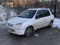 Toyota Raum 1.5 AT, 1999, битый, 267 832 км, с пробегом, цена 295 000 руб.