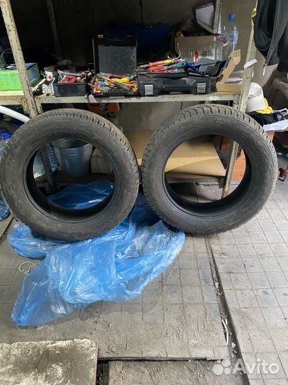 Nokian Tyres WR SUV 4 225/60 R18
