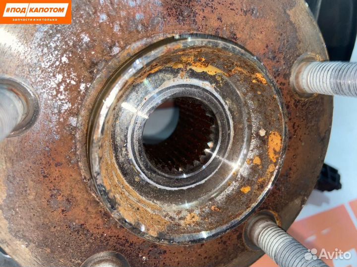 Кулак передний правый Mazda 3 BM рест. 2016