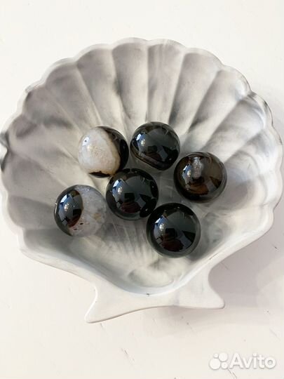 Натуральные камни талисманы фигурки агат