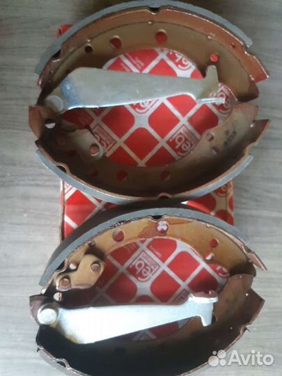 Тормозные колодки Volkswagen Golf, Polo, Audi 80