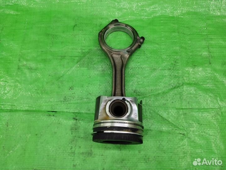 Шатун в сборе с поршнем 3.0 TDI VW Touareg/Q7