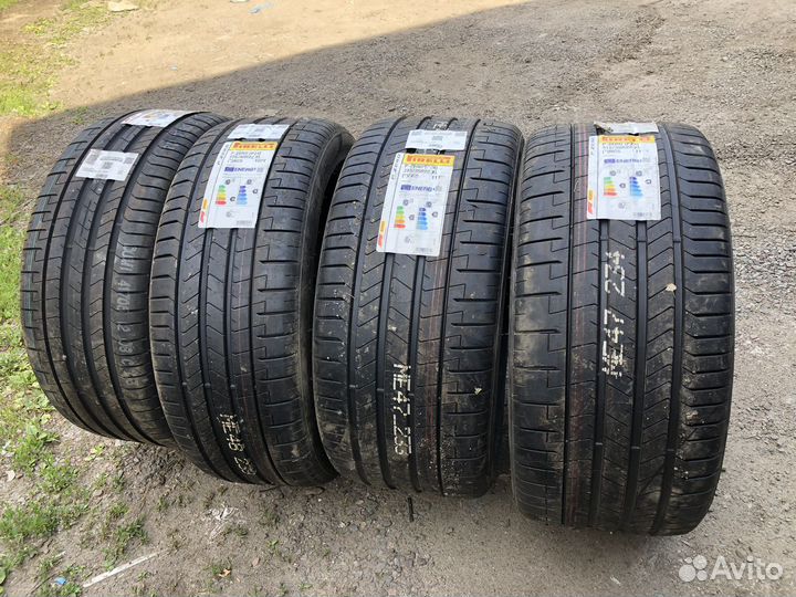 Pirelli P Zero PZ4 275/40 R22 и 315/35 R22 111Y